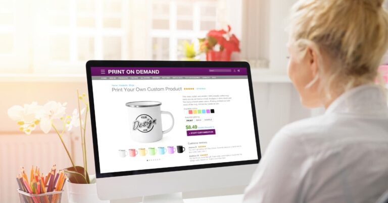 Tu web no vende porque solo informa. No persuade grafic